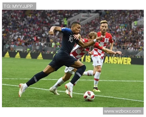 姆萨尼与马赛的精彩对决揭示足球战术的较量与团队精神的碰撞